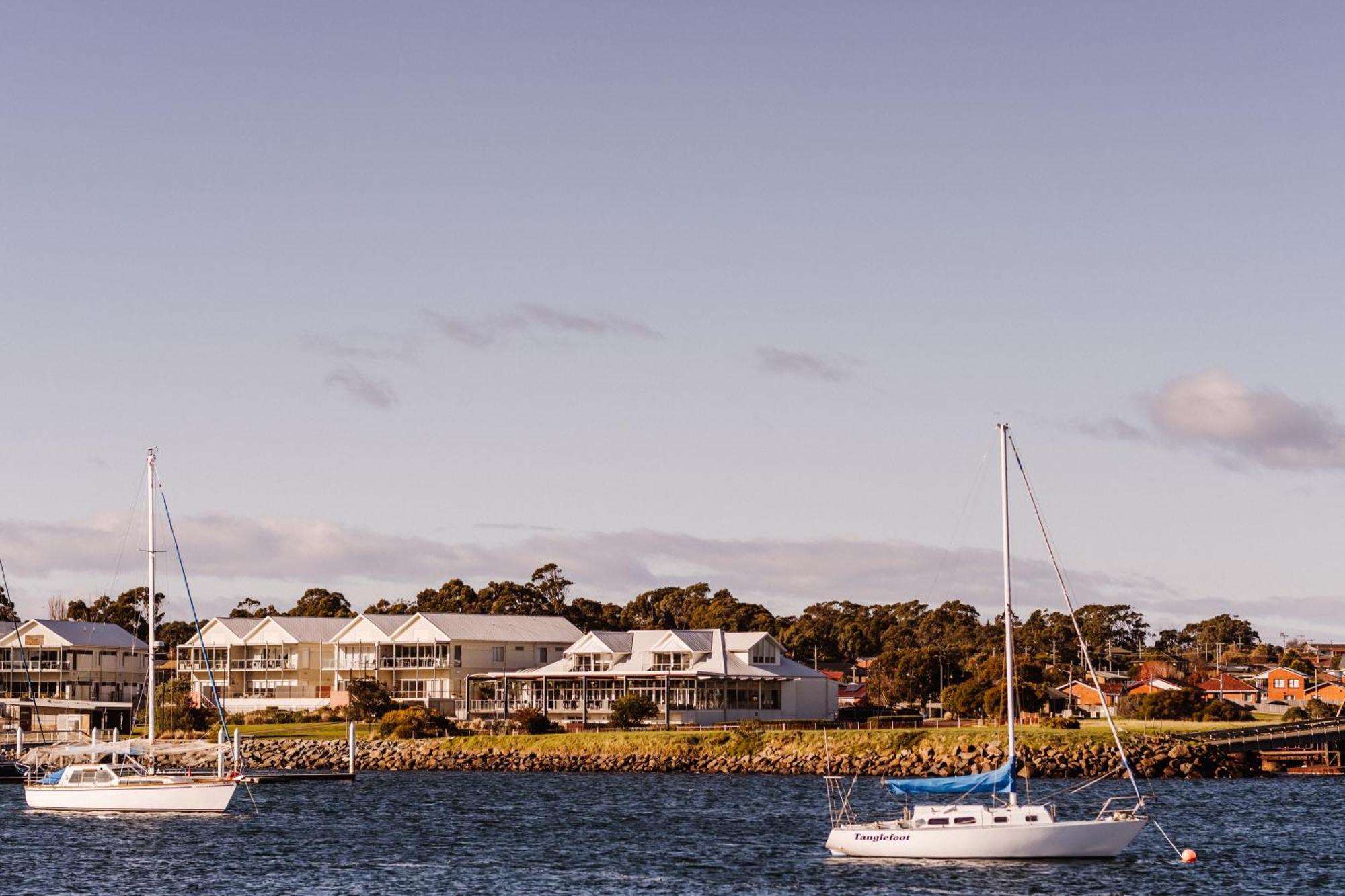 York Cove Hotel George Town Exterior photo